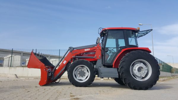 Traktör Kepçe imalatı , Massey Ferguson 2635 , Canlı Makina  Ödemiş İzmir.       ''İyi’den ➞ Mükemmel'e - Görsel 14
