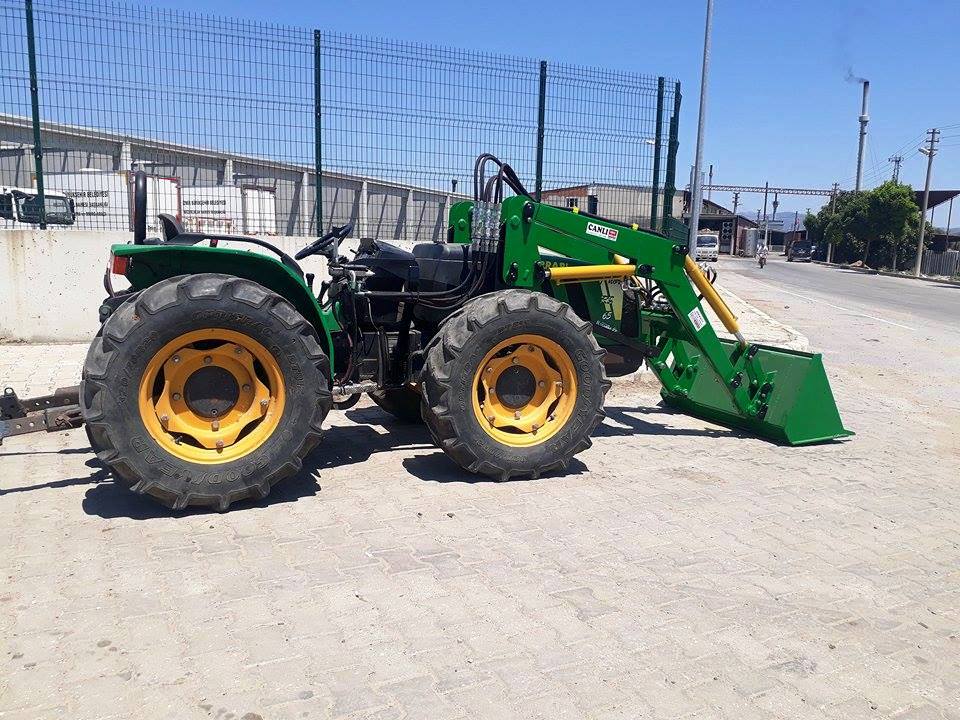 fidan çukuru kazma makinası