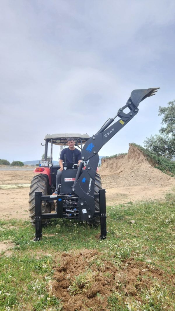 backhoe loader manufacturing for tractor