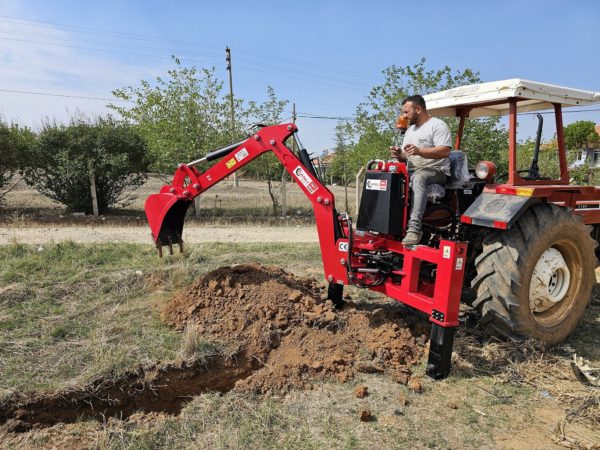 manufacturing tractor backhoe loader