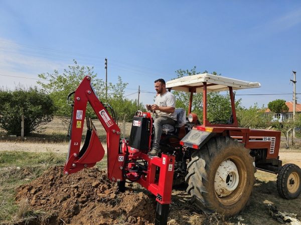 traktör arkası kazıcı yükleyici