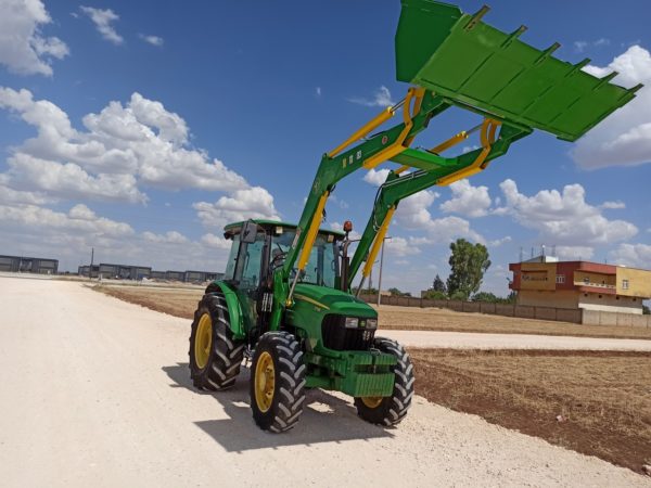 5725 john Deere Traktör Ön Yükleyici İmalatı Canlı Makina Ödemiş - İzmir